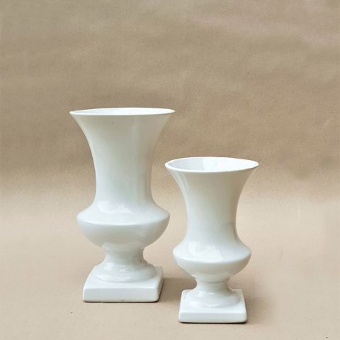 Keramikas balta vāze